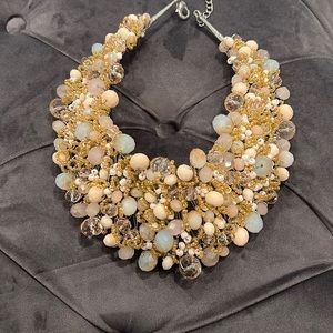 Statement collar with mauves